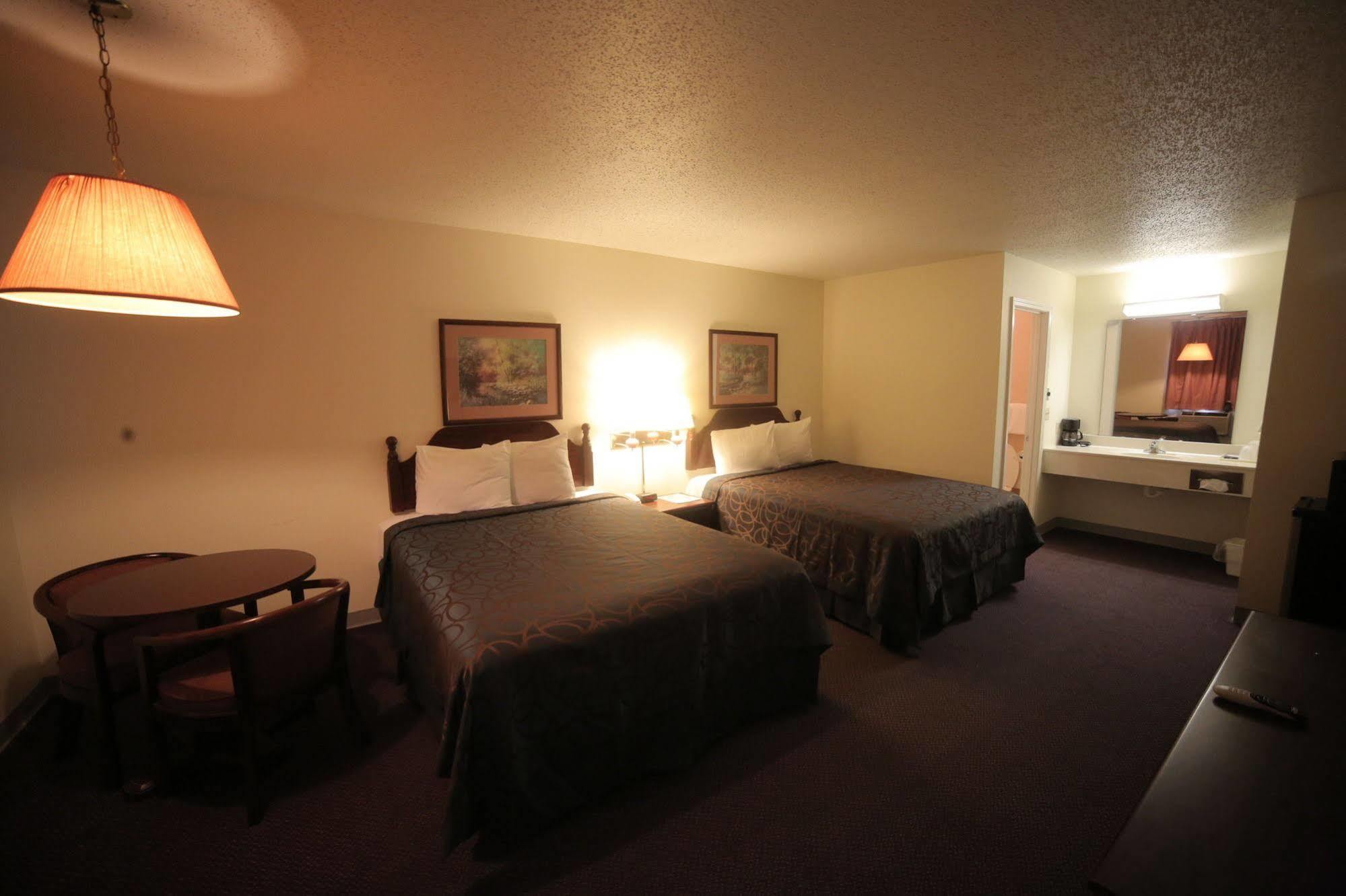 Madison Inn Lodge Fredericktown Εξωτερικό φωτογραφία